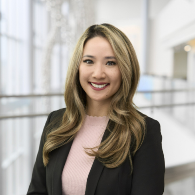 Picture of alumni Trizzy Bui smiling