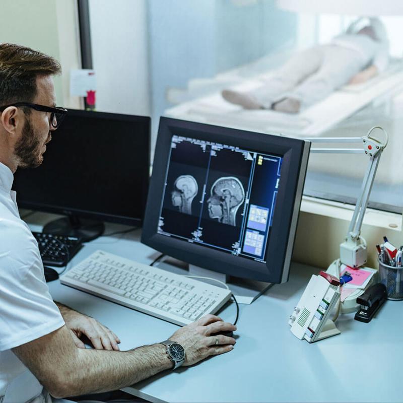 become-an-mri-technologist