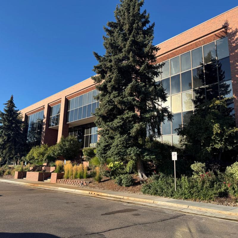 A picture of the outside of the AHU Denver Campus building.