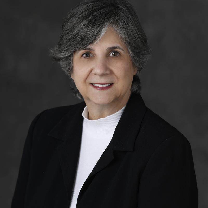 image of staff member Gleise Henrique