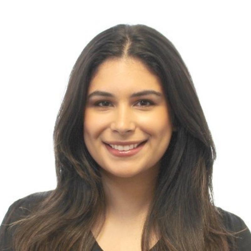 headshot-yasmine-torres
